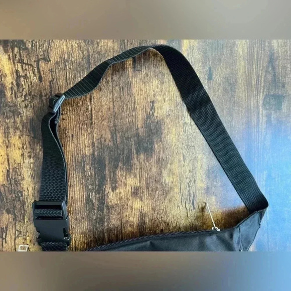 EUROSPORT | Large fannie pack, belt bag - Picture 10 of 12